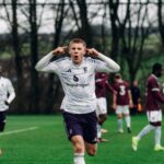 O Manchester United comemora a vitória na liga.