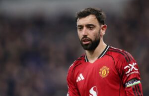 Louis Saha percebeu um problema com Bruno Fernandes depois de assistir à vitória do Man Utd sobre o Everton Louis Saha percebeu um problema com Bruno Fernandes depois de assistir à vitória do Man Utd sobre o Everton