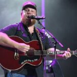 Luke Combs sai do show do Super Bowl no último minuto, colocando os fãs sob vigilância com a postagem 'família em primeiro lugar'