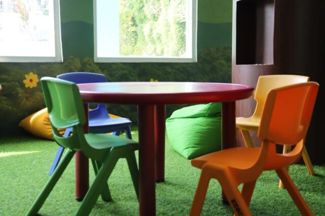 Mãe abalada por incidente com ‘Random Man’ na creche infantil: ‘Tão assustador’
