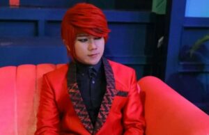 Mágico Vermelho diz que a Indonésia é de maioria muçulmana, mas uma minoria pode aceitar a poligamia Mágico Vermelho diz que a Indonésia é de maioria muçulmana, mas uma minoria pode aceitar a poligamia