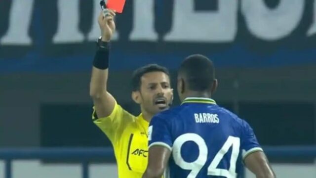 Mais populares: série de decisões controversas de árbitros, protestos Persib
