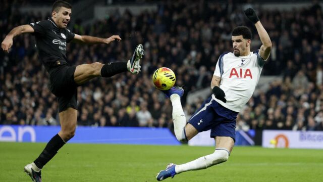 Man City fica surpreso quando a magia de Solanke dá um empate ao Tottenham
