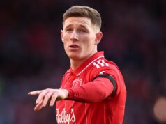 Man United disse que a contratação de Elliot Anderson depende de um aumento de £ 100 milhões Man United disse que a contratação de Elliot Anderson depende de um aumento de £ 100 milhões