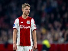 Man Utd procura Sean Steur, do Ajax, enquanto a busca por talentos holandeses se intensifica Man Utd procura Sean Steur, do Ajax, enquanto a busca por talentos holandeses se intensifica