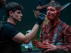 Maquiador indicado ao Oscar de ‘Sinners’ sobre como os efeitos dos vampiros estão ‘enraizados na realidade’ Lentes de contato refletivas em