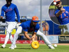 Marcus Semien, do Mets, otimista com a reunião de Bo Bichette, espera jogar com Francisco Lindor O segundo base Marcus Semien trabalha em um exercício de campo durante o treinamento de primavera do Mets em 14 de fevereiro de 2026. O segundo base Marcus Semien trabalha em um exercício de campo durante o treinamento de primavera do Mets em 14 de fevereiro de 2026.