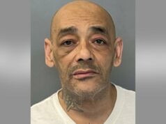 Marido supostamente baleou e matou a esposa, deixou-a morrer na estrada da Pensilvânia Ex-namorado-supostamente-perseguiu-mulher e atirou nela até a morte em seu carro