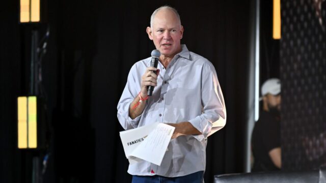 Matthew Berry consegue um slot pré-jogo do Super Bowl destacando o crescimento explosivo do Fantasy Football: 'Cada jogo é importante agora'
