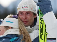 Medalhista olímpica admite ter traído a namorada e luta contra as lágrimas em entrevista pós-vitória: ‘Eu gostaria de poder compartilhar isso com ela’ Medalhista olímpica admite ter traído a namorada e luta contra as lágrimas em entrevista pós-vitória: 'Eu gostaria de poder compartilhar isso com ela'