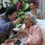 Megawati expressa condolências: tia Meri desempenhou um papel importante no apoio a Pak Hoegeng para se tornar chefe da polícia nacional, amado pelo povo