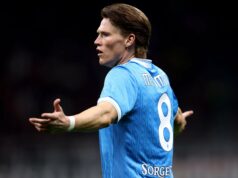 Meio de comunicação italiano faz Scott McTominay reivindicar o retorno do Manchester United após comentários do chefe do Napoli Meio de comunicação italiano faz Scott McTominay reivindicar o retorno do Manchester United após comentários do chefe do Napoli