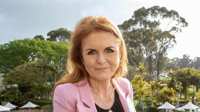 'Menino': e-mail de Fergie afirma que Epstein teve um filho Sarah Ferguson parabenizou Jeffrey Epstein pelo nascimento de um “menino” depois que ele foi libertado da prisão em 2011.