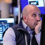 Mercado de ações hoje: Dow sobe, S&P 500 e Nasdaq caem enquanto a Nvidia deixa os investidores querendo mais