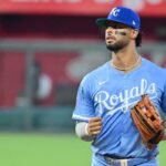 O Kansas City Royals deixou o defensor MJ Melendez de uniforme e luva em campo.