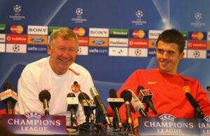 Michael Carrick diz que está pronto para trazer de volta a característica de Sir Alex Ferguson na ‘hora e lugar’ certos Michael Carrick diz que está pronto para trazer de volta a característica de Sir Alex Ferguson na 'hora e lugar' certos