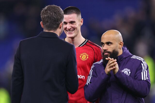 Michael Carrick enfrenta uma 'grande' decisão' do Man Utd sobre o atacante em boa forma para a partida do Crystal Palace, afirma Steve Bruce
