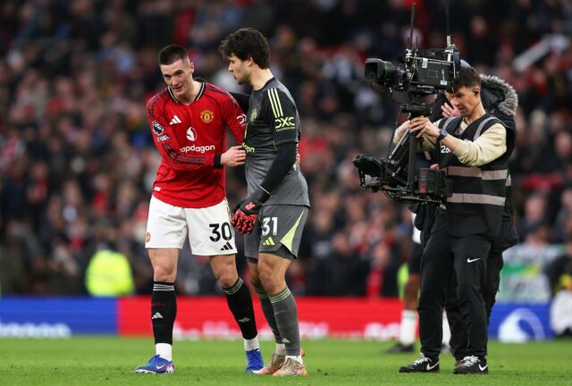 Michael Carrick não é apenas o benefício “grande” que Senne Michael Carrick não é apenas o benefício “grande” que Senne Lammens recebeu no Man Utd, afirma Eric Steele