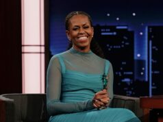 Michelle Obama revela que recentemente fez DEZ piercings de uma só vez Michelle Obama revelou que recentemente fez 10 piercings nas orelhas de uma só vez no último episódio de seu podcast IMO; visto em 2025
