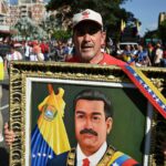 Milhares marcham na Venezuela para exigir que os EUA libertem o presidente Maduro e sua esposa