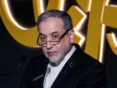 Ministro das Relações Exteriores de Teerã alerta que eles estão prontos para atacar bases dos EUA no Oriente Médio se Trump atacar o Irã Ministro das Relações Exteriores de Teerã alerta que eles estão prontos para atacar bases dos EUA no Oriente Médio se Trump atacar o Irã