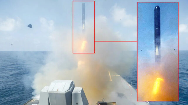 Outras imagens e vídeos dos ataques mostram os TLAMs em sua cor cinza padrão. (USN)