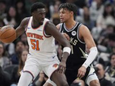 Mohamed Diawara, do Knicks, atende chamada com jogo forte fora do banco Mohamed Diawara pretende atacar Ousmane Dieng durante a vitória dos Knicks por 127-98 sobre o Bucks em 27 de fevereiro de 2026 em Milwaukee.