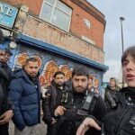 Este é o momento em que um policial defende um pregador cristão em Whitechapel e ouve: ‘Esta é uma área muçulmana’