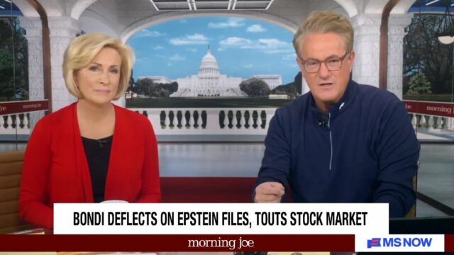 'Morning Joe' destrói o comportamento 'repulsivo' de Pam Bondi na audiência de arquivos de Epstein: 'É um encobrimento' | Vídeo
