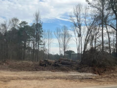 Movimento da água do Lago Caddo morre em sessão da Comissão sem discussão A STACK Infrastructure está limpando terrenos em Blanchard Latex e Stateline Roads – um local que abrange a linha Texas-Louisiana entre Blanchard e Mooringsport.