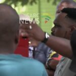 Movimento de liquidação pela mina onde os mineiros permanecem presos