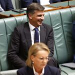 'Mude ou morra': Taylor derruba Ley para assumir o comando dos liberais em apuros