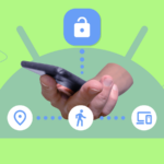 Uma mão organizando aplicativos na tela de um smartphone, cercada por vários ícones coloridos de aplicativos