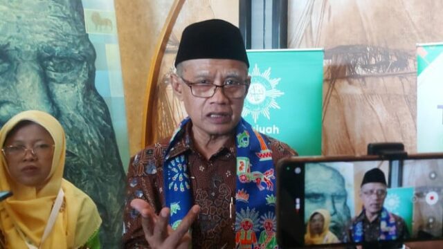 Muhammadiyah apoia Polri permanecendo sob o comando do presidente
