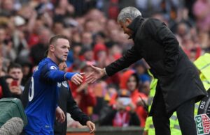 ‘Muito inteligente’ José Mourinho utilizou a mesma tática do Man Utd de Sir Alex Ferguson, afirma Wayne Rooney 'Muito inteligente' José Mourinho utilizou a mesma tática do Man Utd de Sir Alex Ferguson, afirma Wayne Rooney