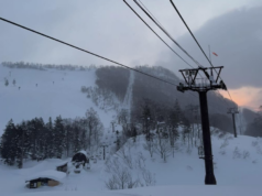 Mulher australiana morre em estação de esqui no Japão Condições atuais no resort da montanha Tsugaike.