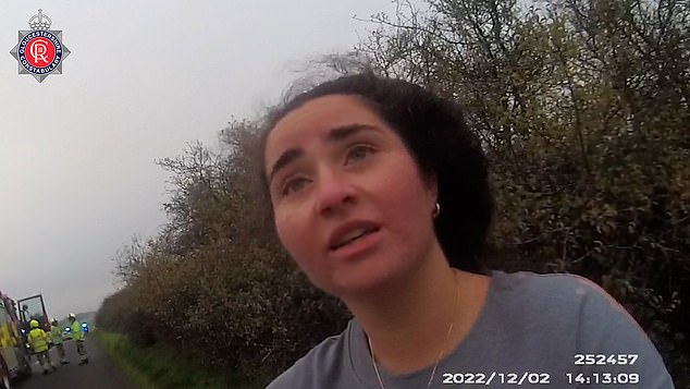 Mulher que se filmou acelerando ao volante matou duas pessoas O motorista de táxi Octavian Codreanu e sua passageira Moyra Whelan morreram após serem seus por Liberty Mitchell (foto), que viajava a 96 mph em uma zona de 60 mph em dezembro de 2022.