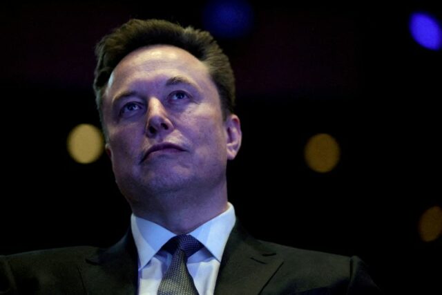 Musk diz que medidas para impedir a Rússia de usar Yahoo news home