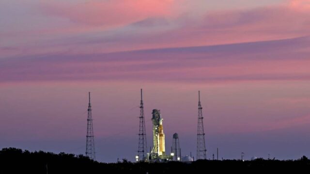 NASA adia lançamento da Lua Artemis II
