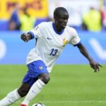 N'Golo Kante se junta ao clube turco Fenerbahçe após atraso na transferência