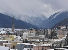 Nação europeia vota para limitar a população em 10 milhões em grande referendo contra a imigração Nação europeia vota para limitar a população em 10 milhões em grande referendo contra a imigração