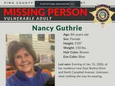 Nancy, a mãe desaparecida de Savannah Guthrie: tudo o que sabemos sobre sequestro… e as perguntas sem resposta A mãe de Savannah Guthrie, Nancy, foi sequestrada na noite de sábado ou nas primeiras horas da manhã de domingo, com várias perguntas preocupantes sobre o que poderia ter acontecido com ela.