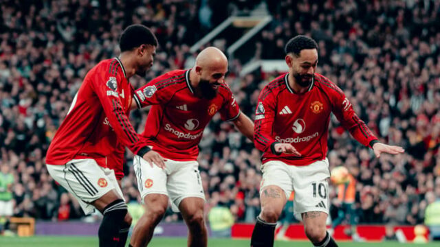 Não transmitido na TV, este é o link de transmissão ao vivo do duelo Manchester United x Tottenham
