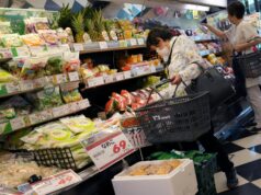 Nas eleições no Japão, os eleitores esperam alívio do aumento dos preços Sanae Takaichi