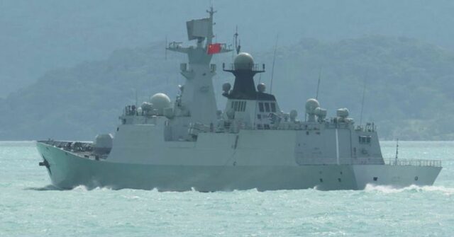 Navios de guerra chineses chegaram a 10 km das águas australianas
