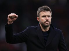 Nem mesmo o sentimento dos torcedores do Man Utd, nem a forma como Michael Carrick lidou com o jogador-chave devem influenciar a decisão que foi tomada – opinião Carrick