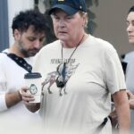 Um dos netos de Bing Crosby e uma estrela por direito próprio chamou a atenção em um raro passeio em Los Angeles na segunda-feira