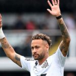 Neymar marca dois gols históricos pelo Santos e reforça hipótese de estar na seleção brasileira para a Copa do Mundo