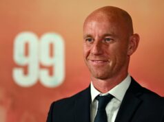 Nicky Butt nomeia o técnico do Man Utd que ele acha que nunca deveria ter sido demitido David Moyes aplaude torcedores do Everton