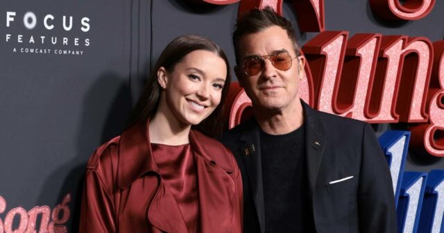 Nicole Brydon Bloom faz comentários raros sobre a era dos Nicole Brydon Bloom faz comentários raros sobre a era dos pais com Justin Theroux